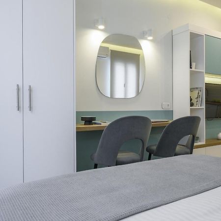 Τhe Half Root Suite In The Heart Of City Center 塞萨洛尼基 外观 照片