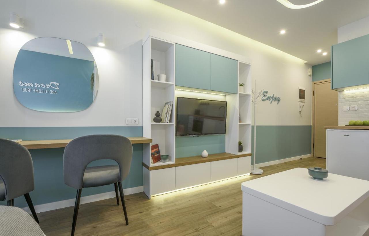 Τhe Half Root Suite In The Heart Of City Center 塞萨洛尼基 外观 照片