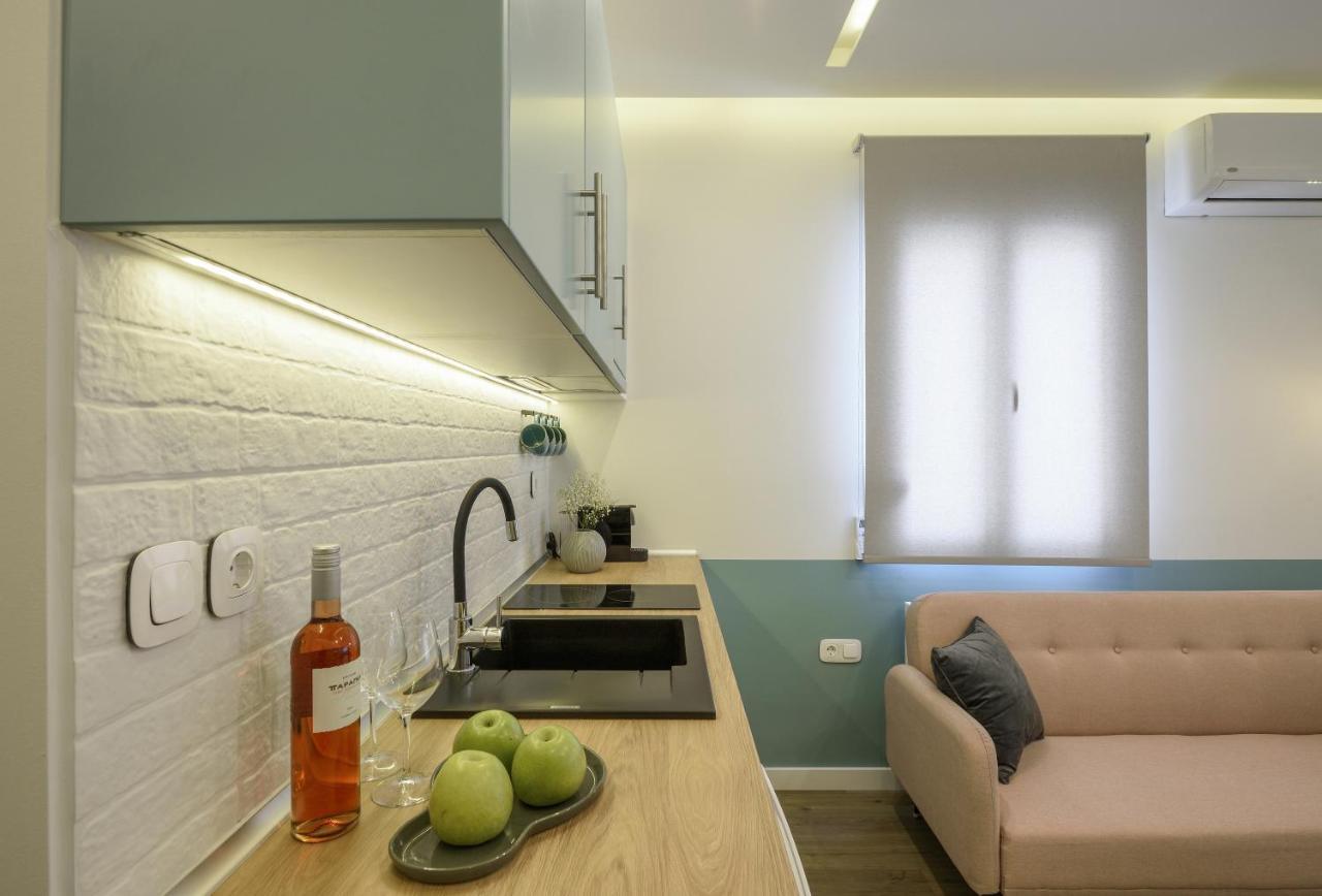 Τhe Half Root Suite In The Heart Of City Center 塞萨洛尼基 外观 照片