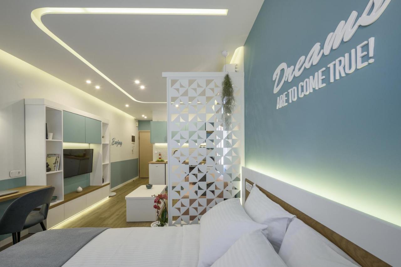 Τhe Half Root Suite In The Heart Of City Center 塞萨洛尼基 外观 照片