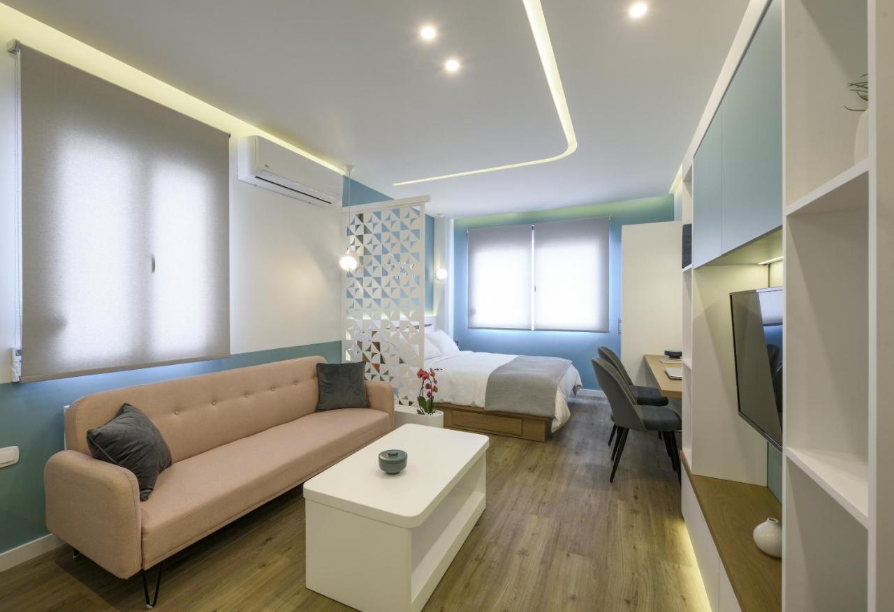 Τhe Half Root Suite In The Heart Of City Center 塞萨洛尼基 外观 照片