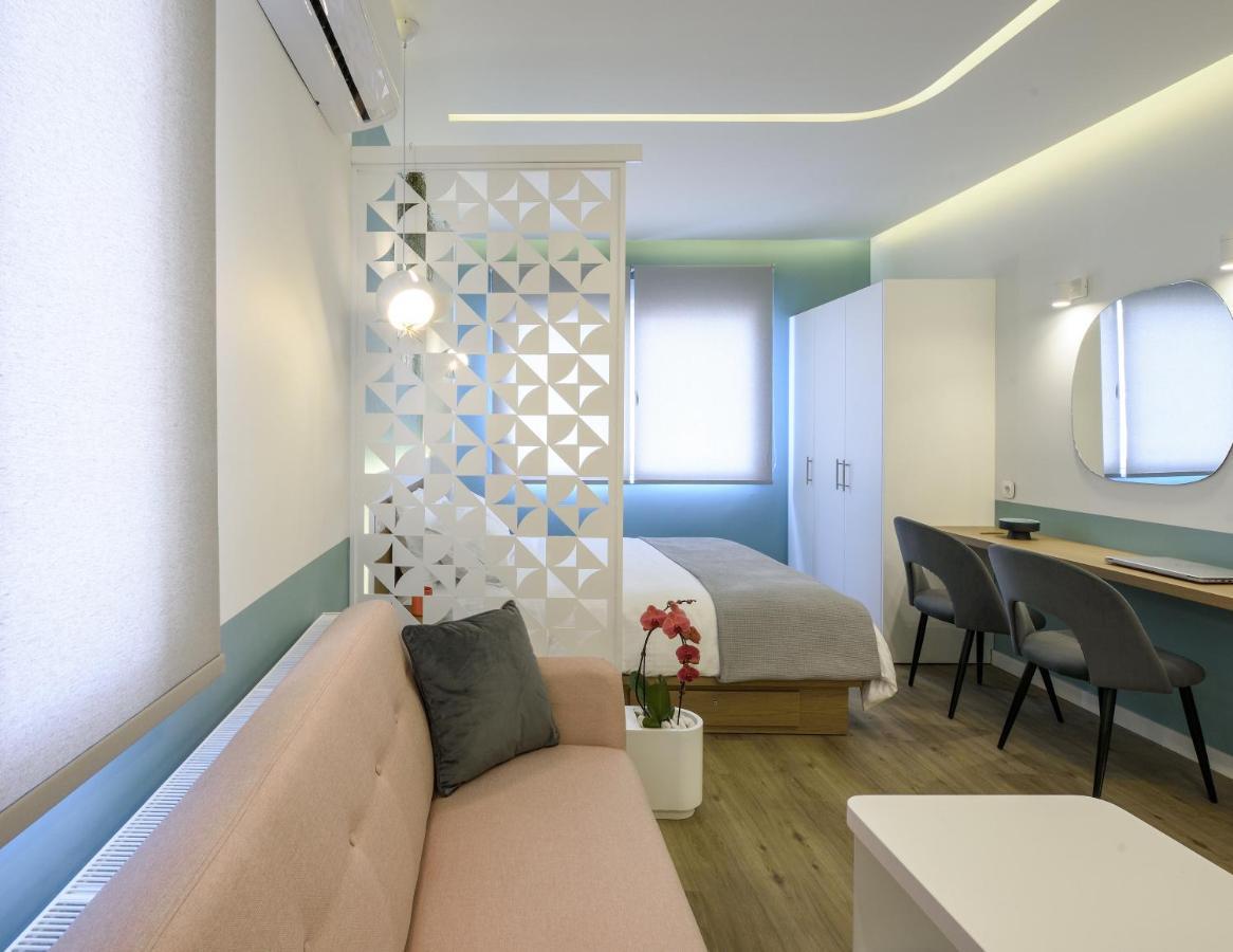 Τhe Half Root Suite In The Heart Of City Center 塞萨洛尼基 外观 照片